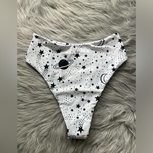 NWOT Zaful swim bottom